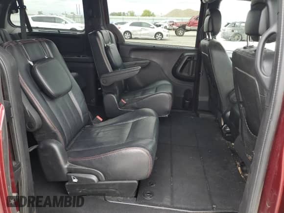 2017 Dodge Grand Caravan GT with VIN 2C4RDGEG7HR798489, listed as a Copart auction lot 82350325 with 176,191 mi miles and Clean title. Bid and sale history available at DreamBid. Image 11.