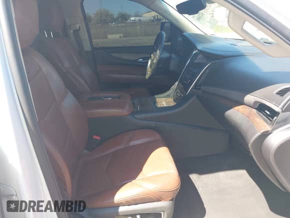 2016 Cadillac Escalade Luxury Collection with VIN 1GYS4BKJ4GR482079, listed as a IAAI auction lot 42226805 with 141,643 mi miles and . Bid and sale history available at DreamBid. Image 5.