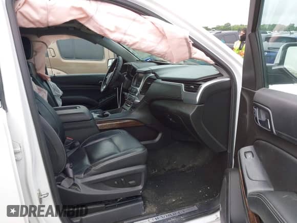 2017 Chevrolet Suburban LT с VIN 1GNSCHKC3HR333409, выставлен на аукционе IAAI как лот 42201558 с пробегом 130 394 миль миль и . История ставок и продаж доступна на DreamBid. Изображение 5.