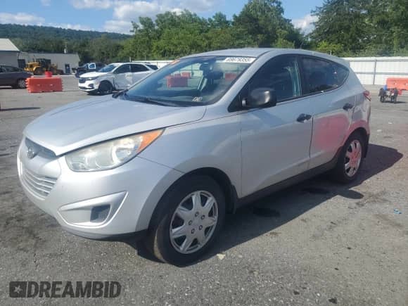 2013 Hyundai Tucson GL with VIN KM8JT3AB3DU655387, listed as a Copart auction lot 69679355 with 110,271 mi miles and Salvage title. Bid and sale history available at DreamBid. Image 1.