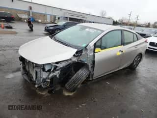 2017 Toyota Prius Premium с VIN JTDKARFP8H3051657, выставлен на аукционе Copart как лот 90631085 с пробегом 39 598 миль миль и Списание • Salvage title. История ставок и продаж доступна на DreamBid. Изображение 1.