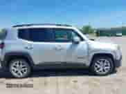 2017 Jeep Renegade Latitude z VIN ZACCJABB9HPE58639, wystawiony jako IAAI lot #42083266 z przebiegiem 154 061 mil mil oraz . Historia ofert i sprzedaży dostępna na DreamBid. Obrazek 14.