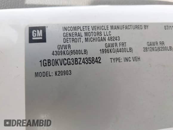 2011 Chevrolet Silverado 2500HD Work Truck z VIN 1GB0KVCG3BZ435842, wystawiony jako IAAI lot #42012293 z przebiegiem 345 993 mil mil oraz . Historia ofert i sprzedaży dostępna na DreamBid. Obrazek 9.