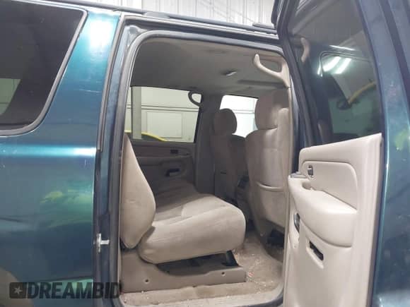 2006 Chevrolet Suburban LT z VIN 3GNFK16Z26G108034, wystawiony jako IAAI lot #41725291 z przebiegiem 202 257 mil mil oraz . Historia ofert i sprzedaży dostępna na DreamBid. Obrazek 8.