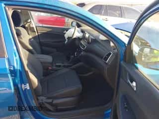 2019 Hyundai Tucson Sport with VIN KM8J33AL7KU023417, listed as a IAAI auction lot 43197496 with 110,688 mi miles and . Bid and sale history available at DreamBid. Image 5.