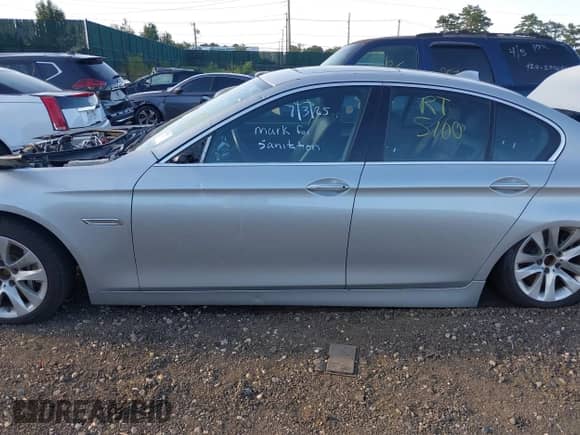 2014 BMW 5 Series 535i xDrive with VIN WBA5B3C57ED537633, listed as a IAAI auction lot 43073450 with Not provided miles and . Bid and sale history available at DreamBid. Image 13.