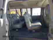 2005 Chevrolet Express Passenger с VIN 1GAHG35U551157075, выставлен на аукционе IAAI как лот 43424175 с пробегом 148 901 миль миль и . История ставок и продаж доступна на DreamBid. Изображение 8.