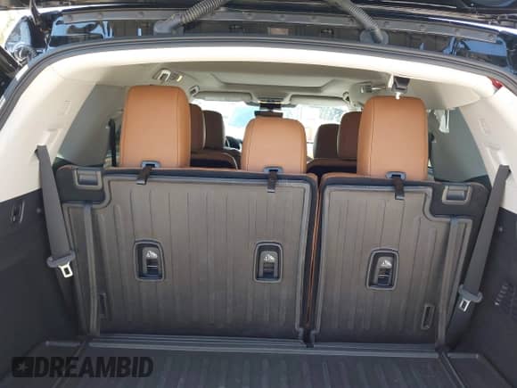 2023 Nissan Pathfinder Platinum с VIN 5N1DR3DK6PC210286, выставлен на аукционе IAAI как лот 42021775 с пробегом 48 482 миль миль и . История ставок и продаж доступна на DreamBid. Изображение 17.