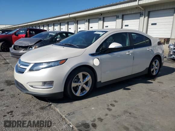 2013 Chevrolet Volt с VIN 1G1RB6E40DU106620, выставлен на аукционе Copart как лот 86191705 с пробегом 131 255 миль миль и Чистый • Clean title. История ставок и продаж доступна на DreamBid. Изображение 1.