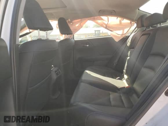 2017 Honda Accord EX-L z VIN JHMCR6F59HC029966, wystawiony jako Copart lot #82394885 z przebiegiem 154 664 mil mil oraz Szkoda całkowita • Salvage title. Historia ofert i sprzedaży dostępna na DreamBid. Obrazek 10.