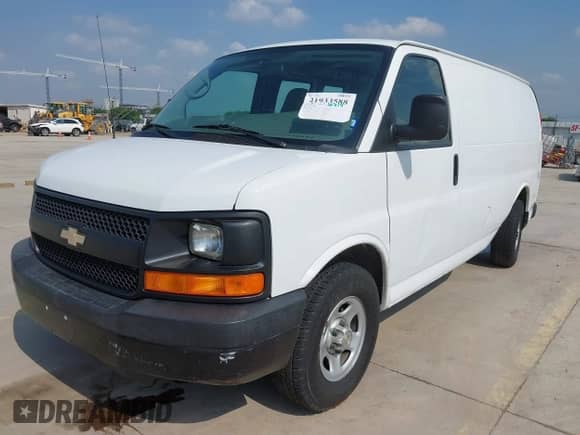 2008 Chevrolet Express Cargo с VIN 1GCFG15X381134847, выставлен на аукционе IAAI как лот 41933588 с пробегом 114 592 миль миль и . История ставок и продаж доступна на DreamBid. Изображение 18.