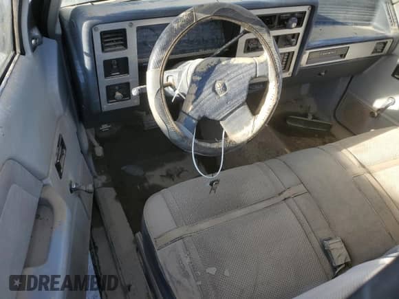 1988 Dodge Dakota с VIN 1B7FN64X9JS799773, выставлен на аукционе Copart как лот 75860884 с пробегом 194 505 миль миль и Списание • Salvage title. История ставок и продаж доступна на DreamBid. Изображение 8.