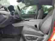 2023 Toyota Camry LE z VIN 4T1C11AK9PU172798, wystawiony jako Copart lot #64280385 z przebiegiem 69 738 mil mil oraz Nie do naprawy • Non repairable. Historia ofert i sprzedaży dostępna na DreamBid. Obrazek 7.