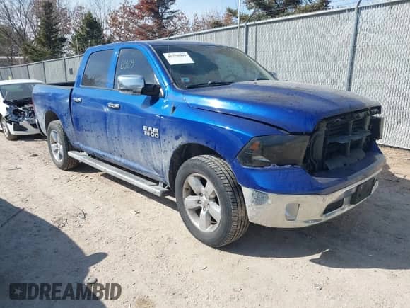 2016 Ram 1500 Outdoorsman z VIN 1C6RR7LGXGS421888, wystawiony jako IAAI lot #41776909 z przebiegiem 90 451 mil mil oraz . Historia ofert i sprzedaży dostępna na DreamBid. Obrazek 1.
