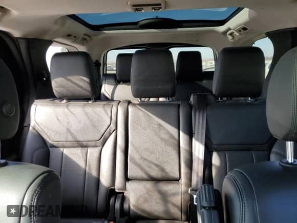 2018 Land Rover Discovery with VIN SALRG2RK3JA050768, listed as a Copart auction lot 68777012 with 104,776 mi miles and . Bid and sale history available at DreamBid. Image 10.