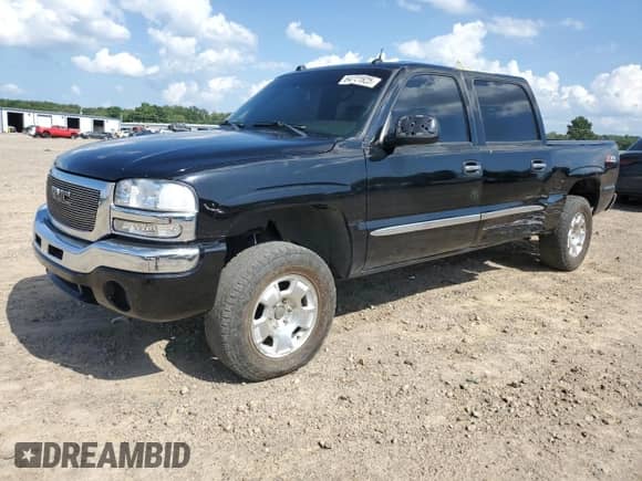 2004 GMC Sierra 1500 SLT with VIN 2GTEK13T941332525, listed as a Copart auction lot 64721925 with 242,636 mi miles and Salvage title. Bid and sale history available at DreamBid. Image 1.