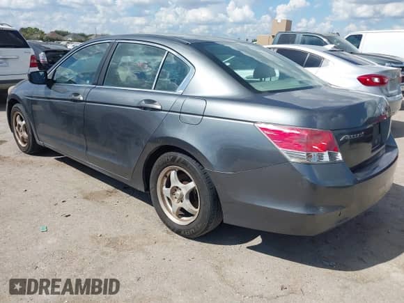 2010 Honda Accord LX z VIN 1HGCP2F32AA174607, wystawiony jako IAAI lot #43354547 z przebiegiem 264 503 mil mil oraz . Historia ofert i sprzedaży dostępna na DreamBid. Obrazek 3.