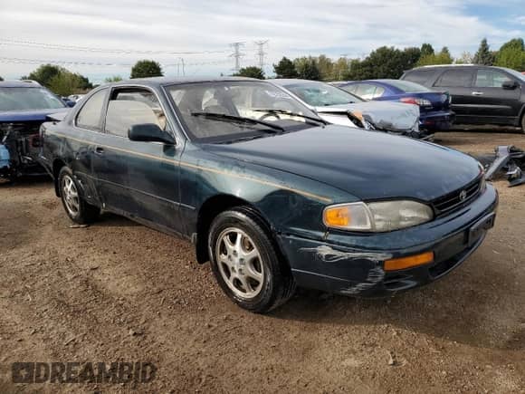 1995 Toyota Camry z VIN 4T1GK12C3SU069519, wystawiony jako Copart lot #72762244 z przebiegiem 226 788 mil mil oraz Szkoda całkowita • Salvage title. Historia ofert i sprzedaży dostępna na DreamBid. Obrazek 4.