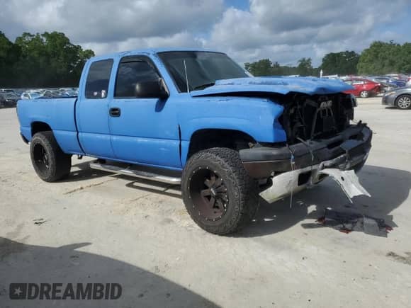 2004 Chevrolet Silverado 1500 LT с VIN 2GCEC19T241182150, выставлен на аукционе Copart как лот 51582115 с пробегом 215 027 миль миль и На запчасти • Non repairable. История ставок и продаж доступна на DreamBid. Изображение 4.