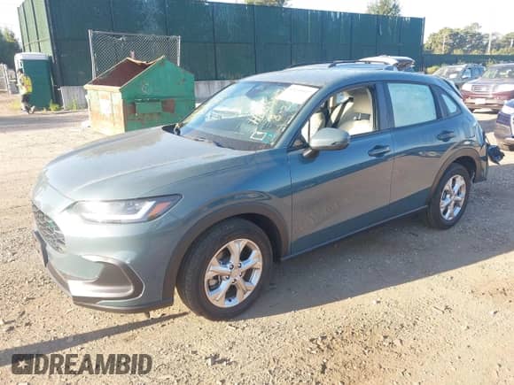 2025 Honda HR-V LX with VIN 3CZRZ2H31SM719873, listed as a IAAI auction lot 43132417 with 5,747 mi miles and . Bid and sale history available at DreamBid. Image 2.