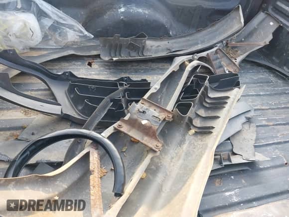 2003 Ford F-150 XL с VIN 2FTRF17213CA57856, выставлен на аукционе IAAI как лот 43146987 с пробегом 144 598 миль миль и . История ставок и продаж доступна на DreamBid. Изображение 12.