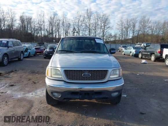 2002 Ford F-150 XLT with VIN 1FTRW08632KE22611, listed as a IAAI auction lot 41519768 with 200,420 mi miles and . Bid and sale history available at DreamBid. Image 6.