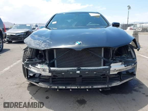 2018 BMW 7 Series 750i с VIN WBA7F0C59JGM23332, выставлен на аукционе IAAI как лот 42215338 с пробегом 61 911 миль миль и . История ставок и продаж доступна на DreamBid. Изображение 13.