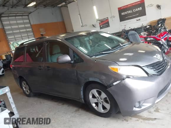 2014 Toyota Sienna LE AAS with VIN 5TDKK3DC8ES487963, listed as a IAAI auction lot 43192797 with 229,003 mi miles and . Bid and sale history available at DreamBid. Image 13.