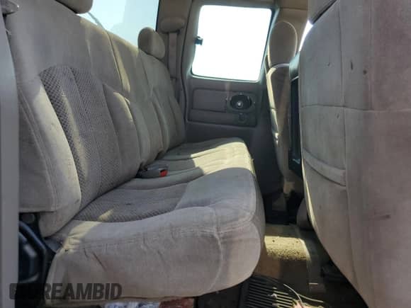 2002 Chevrolet Silverado 1500 с VIN 2GCEC19W221270591, выставлен на аукционе Copart как лот 59389705 с пробегом 313 991 миль миль и Списание • Salvage title. История ставок и продаж доступна на DreamBid. Изображение 10.