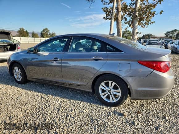 2013 Hyundai Sonata GLS with VIN 5NPEB4AC7DH734904, listed as a Copart auction lot 89723885 with 134,550 mi miles and Salvage title. Bid and sale history available at DreamBid. Image 2.