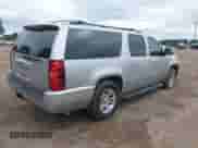 2011 Chevrolet Suburban LTZ с VIN 1GNSCKE04BR385153, выставлен на аукционе IAAI как лот 43511269 с пробегом 237 619 миль миль и . История ставок и продаж доступна на DreamBid. Изображение 4.