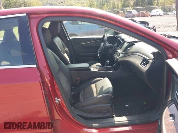 2015 Chevrolet Impala LT с VIN 2G1115SL0F9138408, выставлен на аукционе IAAI как лот 43191349 с пробегом 261 661 миль миль и . История ставок и продаж доступна на DreamBid. Изображение 5.