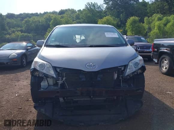 2012 Toyota Sienna XLE with VIN 5TDDK3DC0CS045751, listed as a IAAI auction lot 42591445 with 196,791 mi miles and . Bid and sale history available at DreamBid. Image 13.