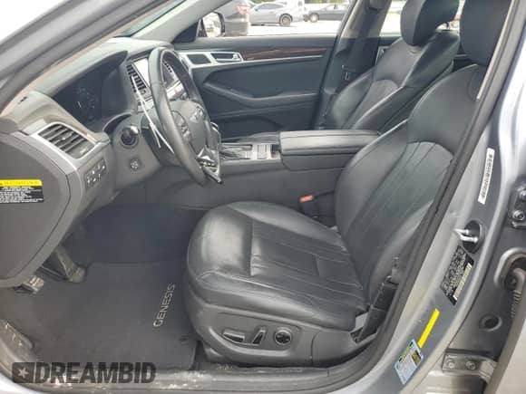 2015 Hyundai Genesis 3.8L с VIN KMHGN4JE7FU093808, выставлен на аукционе Copart как лот 81867435 с пробегом 74 881 миль миль и Списание • Salvage title. История ставок и продаж доступна на DreamBid. Изображение 7.