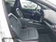 2024 Chevrolet Blazer EV eAWD LT z VIN 3GNKDBRJ3RS214935, wystawiony jako IAAI lot #42608822 z przebiegiem 5 857 mil mil oraz . Historia ofert i sprzedaży dostępna na DreamBid. Obrazek 5.