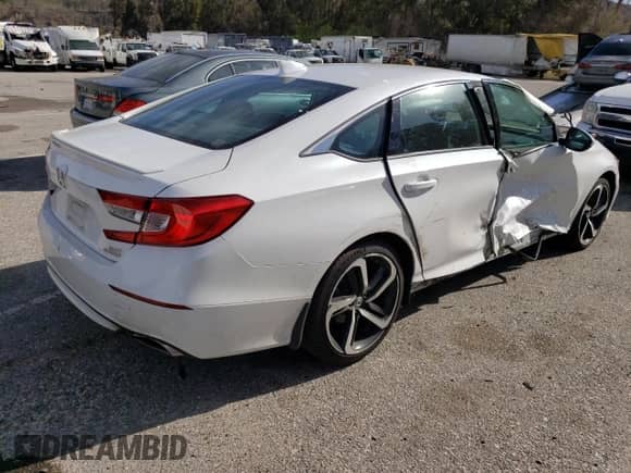 2018 Honda Accord Sport with VIN 1HGCV2E36JA044059, listed as a Copart auction lot 47249025 with 44,140 mi miles and Salvage title. Bid and sale history available at DreamBid. Image 3.
