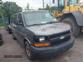 2008 Chevrolet City Express Cargo z VIN 1GNFG154881120777, wystawiony jako IAAI lot #42728355 z przebiegiem Nie podano mil oraz . Historia ofert i sprzedaży dostępna na DreamBid. Obrazek 1.