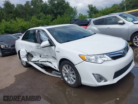 2014 Toyota Camry LE z VIN 4T1BD1FK4EU139135, wystawiony jako IAAI lot #42836328 z przebiegiem 147 376 mil mil oraz . Historia ofert i sprzedaży dostępna na DreamBid. Obrazek 1.