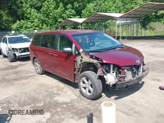 2012 Toyota Sienna with VIN 5TDZK3DC2CS193258, listed as a IAAI auction lot 42550843 with 158,761 mi miles and . Bid and sale history available at DreamBid. Image 1.