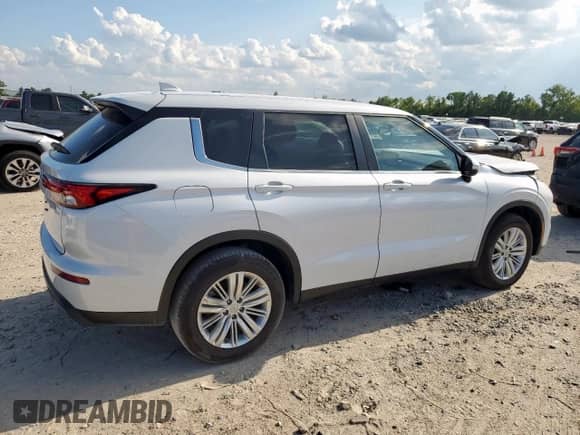2024 Mitsubishi Outlander ES с VIN JA4J3UA8XRZ060622, выставлен на аукционе Copart как лот 68718865 с пробегом 7 164 миль миль и Чистый • Clean title. История ставок и продаж доступна на DreamBid. Изображение 4.