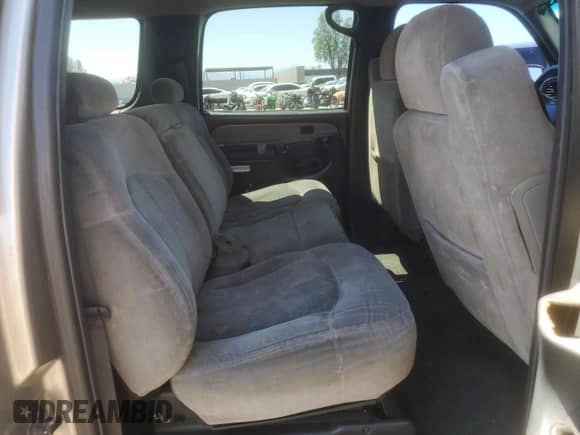 2001 Chevrolet Suburban LS с VIN 3GNEC16T21G146747, выставлен на аукционе Copart как лот 57613025 с пробегом 149 534 миль миль и Списание • Salvage title. История ставок и продаж доступна на DreamBid. Изображение 11.