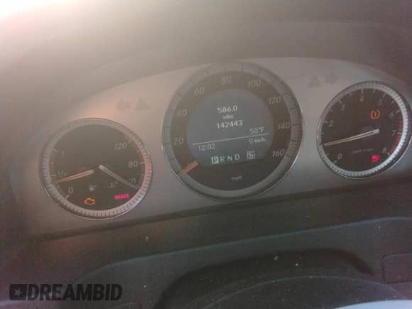 2008 Mercedes-Benz C 350 Sport z VIN WDDGF56X38F127371, wystawiony jako Copart lot #82209985 z przebiegiem 142 443 mil mil oraz Szkoda całkowita • Salvage title. Historia ofert i sprzedaży dostępna na DreamBid. Obrazek 9.