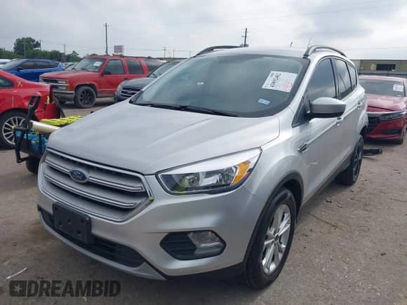 2018 Ford Escape SE z VIN 1FMCU9GD9JUC78285, wystawiony jako IAAI lot #43092402 z przebiegiem 111 326 mil mil oraz . Historia ofert i sprzedaży dostępna na DreamBid. Obrazek 17.