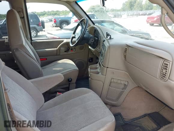 2003 Chevrolet Astro с VIN 1GNEL19X33B120118, выставлен на аукционе IAAI как лот 43139562 с пробегом 241 217 миль миль и . История ставок и продаж доступна на DreamBid. Изображение 5.