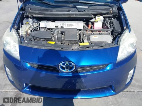 2010 Toyota Prius III with VIN JTDKN3DU7A0020692, listed as a IAAI auction lot 43295115 with 238,369 mi miles and . Bid and sale history available at DreamBid. Image 10.