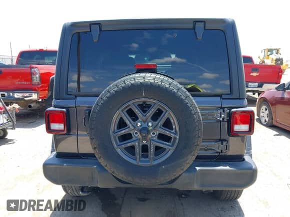 2024 Jeep Wrangler Sport S с VIN 1C4PJXDG3RW254162, выставлен на аукционе IAAI как лот 42320508 с пробегом 8 681 миль миль и . История ставок и продаж доступна на DreamBid. Изображение 16.