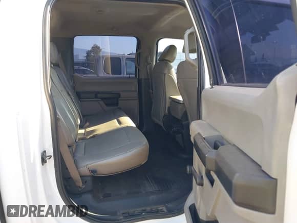 2019 Ford F-250 XL with VIN 1FT7W2A62KEC55489, listed as a IAAI auction lot 42848656 with 230,291 mi miles and . Bid and sale history available at DreamBid. Image 8.