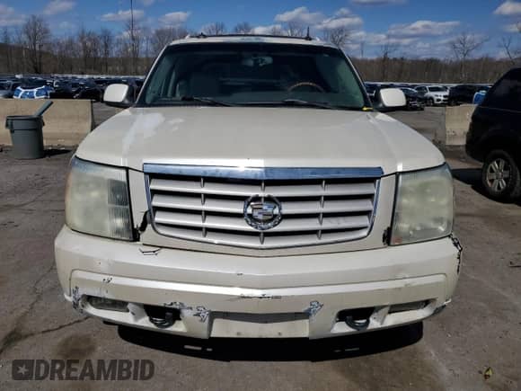 2003 Cadillac Escalade EXT with VIN 3GYEK63N43G144901, listed as a Copart auction lot 50575195 with 236,328 mi miles and Clean title. Bid and sale history available at DreamBid. Image 5.