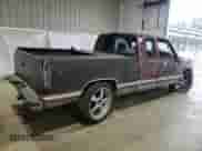 1998 GMC Sierra 1500 z VIN 1GTEC19W2WE548846, wystawiony jako Copart lot #44372455 z przebiegiem 290 769 mil mil oraz Szkoda całkowita • Salvage title. Historia ofert i sprzedaży dostępna na DreamBid. Obrazek 3.