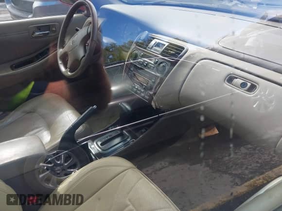 2001 Honda Accord EX с VIN 1HGCG16501A047043, выставлен на аукционе IAAI как лот 43333762 с пробегом 194 614 миль миль и . История ставок и продаж доступна на DreamBid. Изображение 5.